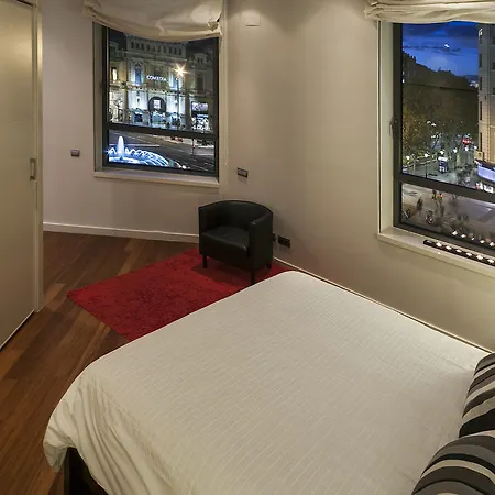 Canela Homes Universitat 公寓 *