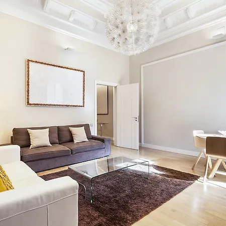 Canela Homes Universitat Apartment *